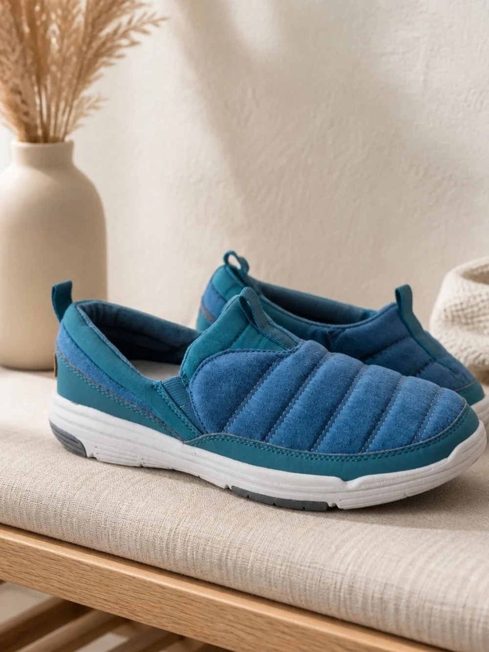 Ryka  Women's size 8M Quilted Slip-On Shoes in Teal